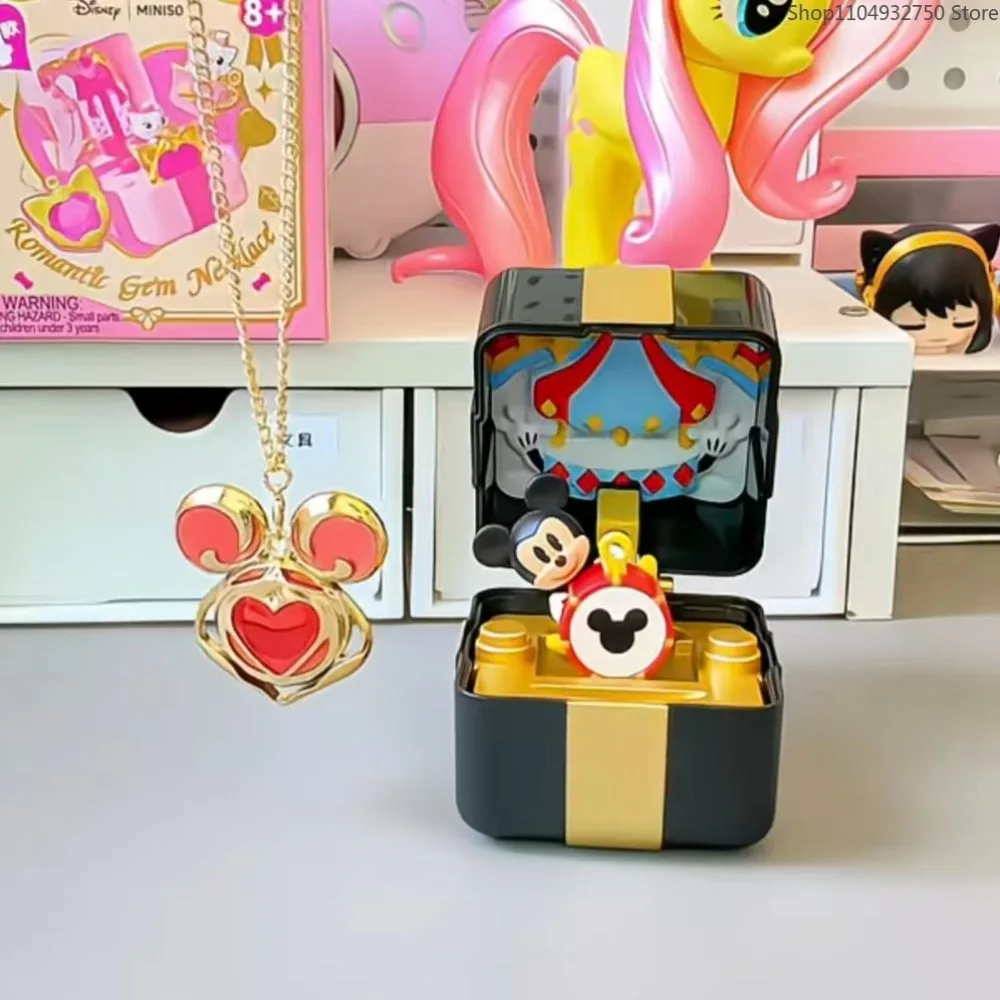 

MINISO Disney Series Romantic Gem Box Blind Box Gift Toy Ornament Mary Cat, Winnie the Pooh, Mickey Mouse Stitch