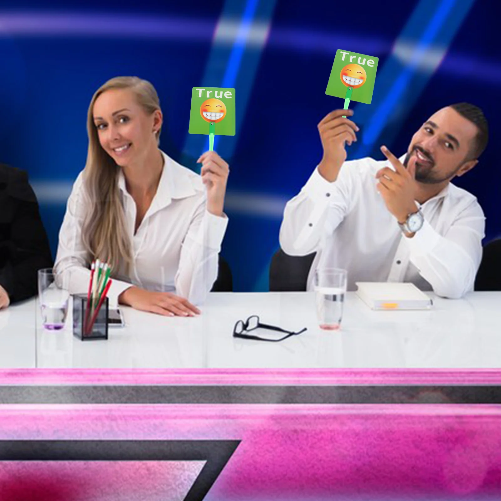 

Early Education Raises The Hand Card Game Judging Board Classroom Accessory Voting Handheld Green Red Paddles Supplies