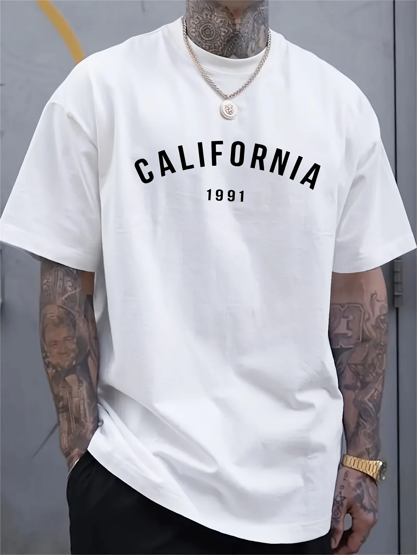 Navy Blue Vintage California 1991 Print T-Shirt Made of Premium 100% Cotton Great for Summer Daily Wear and Casual Urban Outings