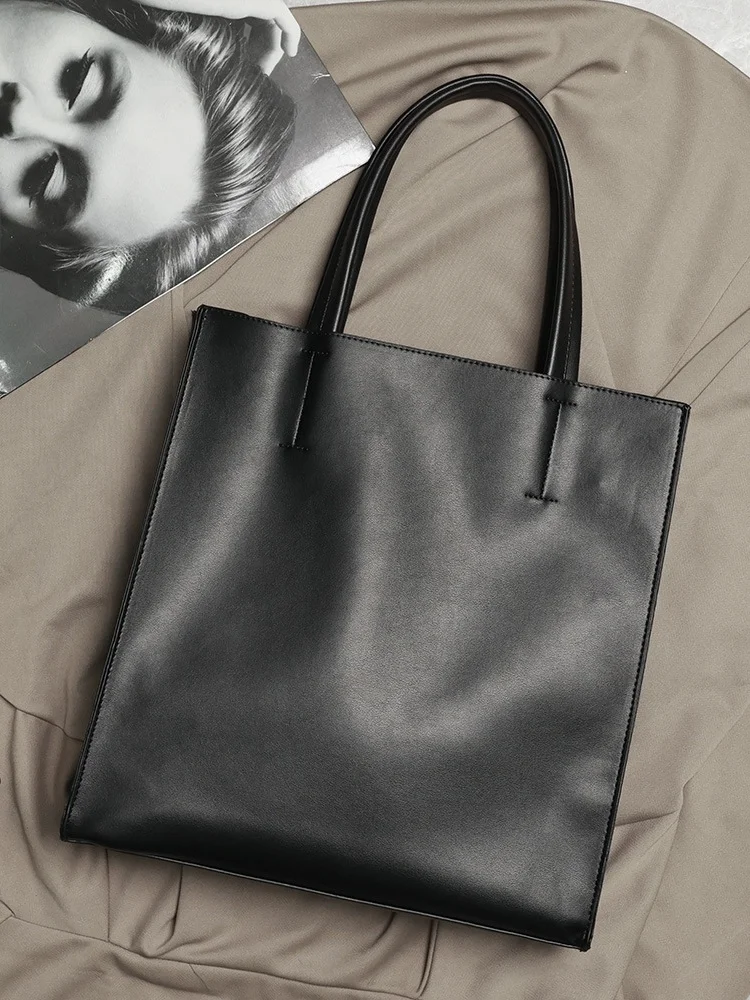Men\'s Vertical Large Capacity Handbag Simple Fashion Trendy Individual Mother Bag Commute Business Computer Bag