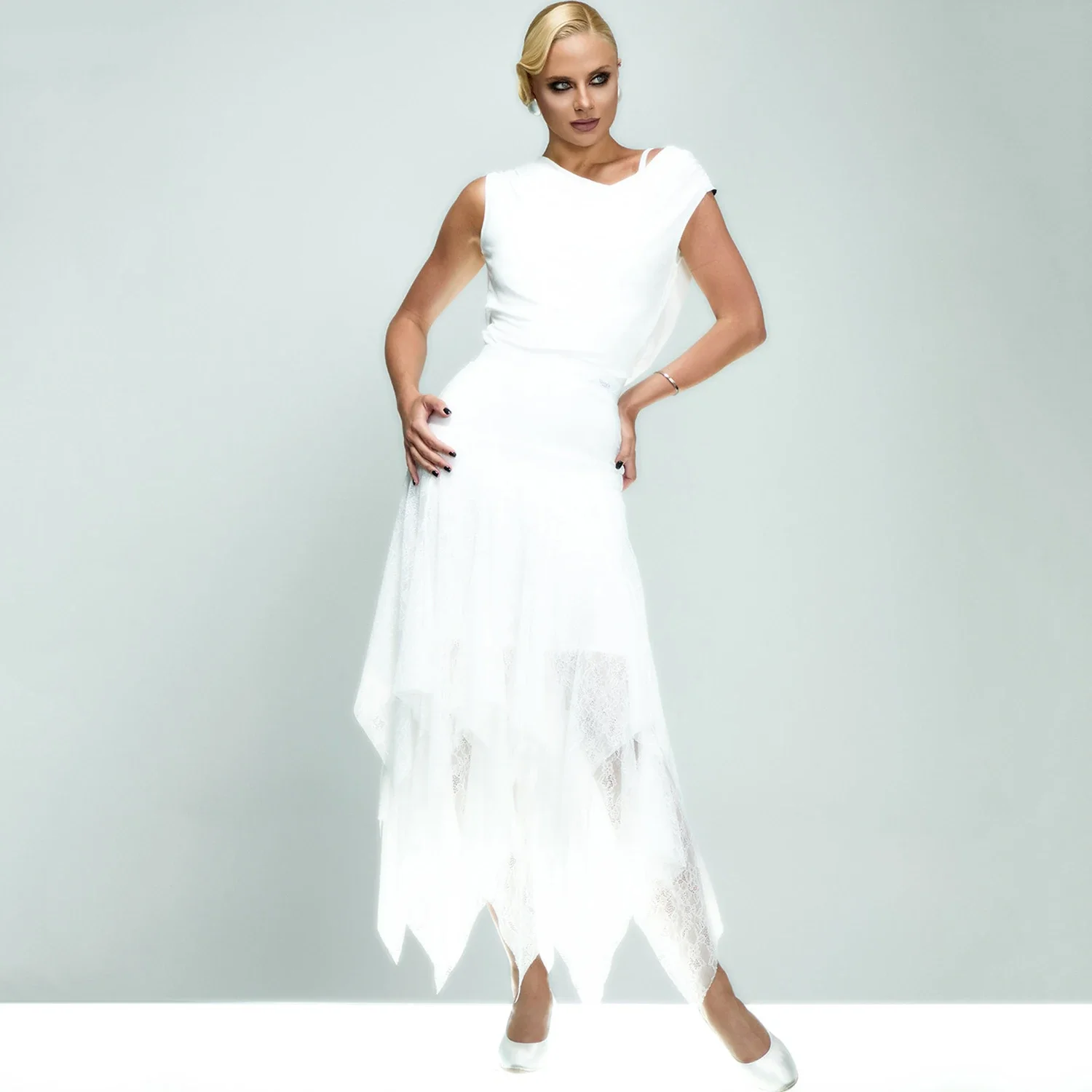 Biała odzież na zawody tańca towarzyskiego dla kobiet, designerskie topy, koronkowa spódnica, sukienka do tańca latynoamerykańskiego, walca, strój do ćwiczeń i występów DNV24251