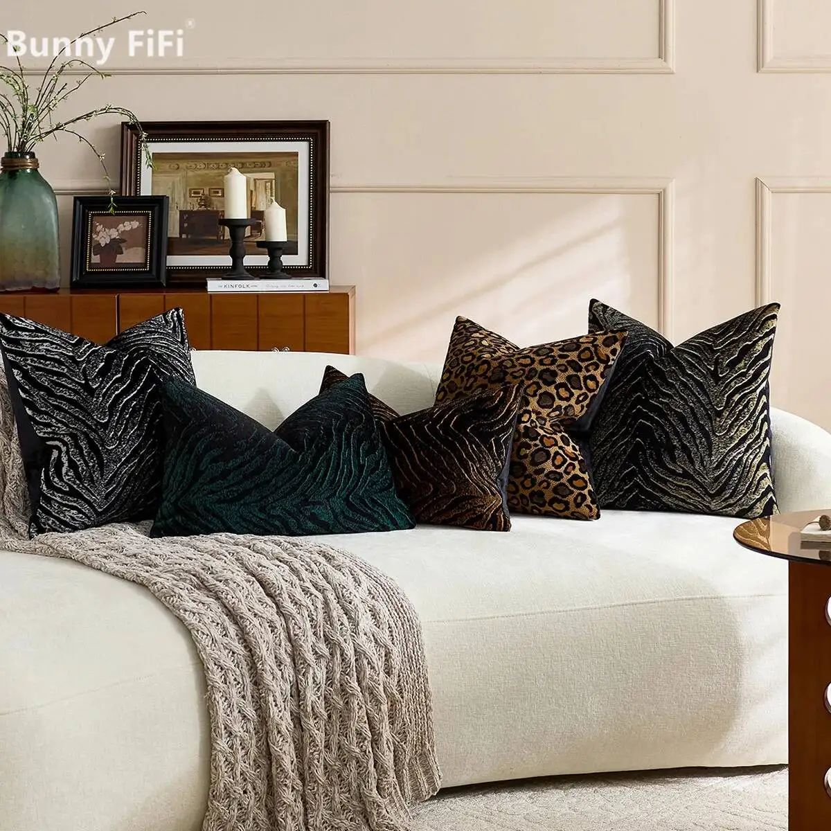 2pcs Velvet Zebra Leopard Pattern Decorative Cushion Cover Soft Jacquard Chenille Luxury Throw Pillow Cases For Sofa Bed Decor
