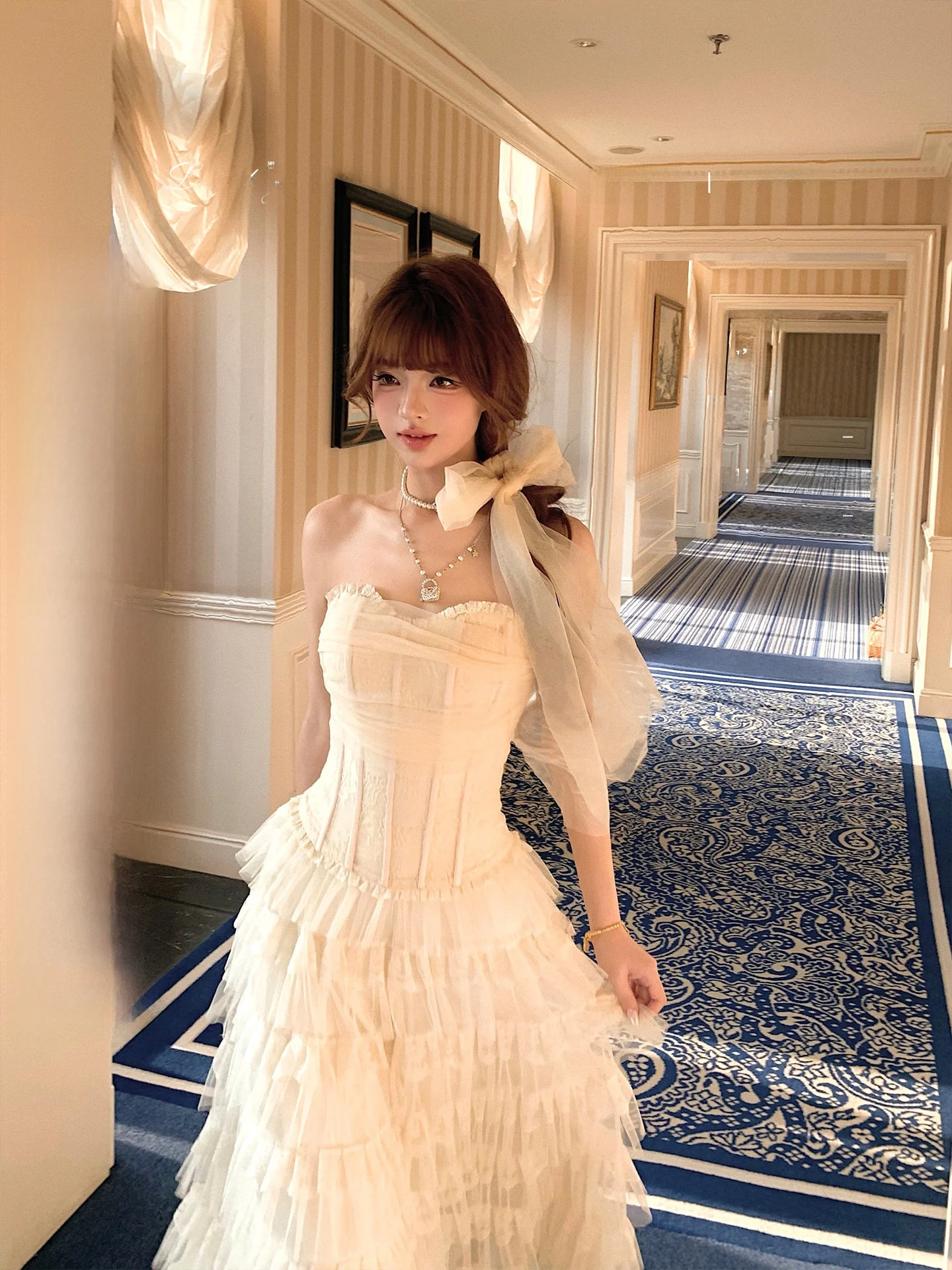 

Платье-макси Lazy Didi с цветочным кружевом и многослойной юбкой, с завышенной талией, из полиэстера, на молнии