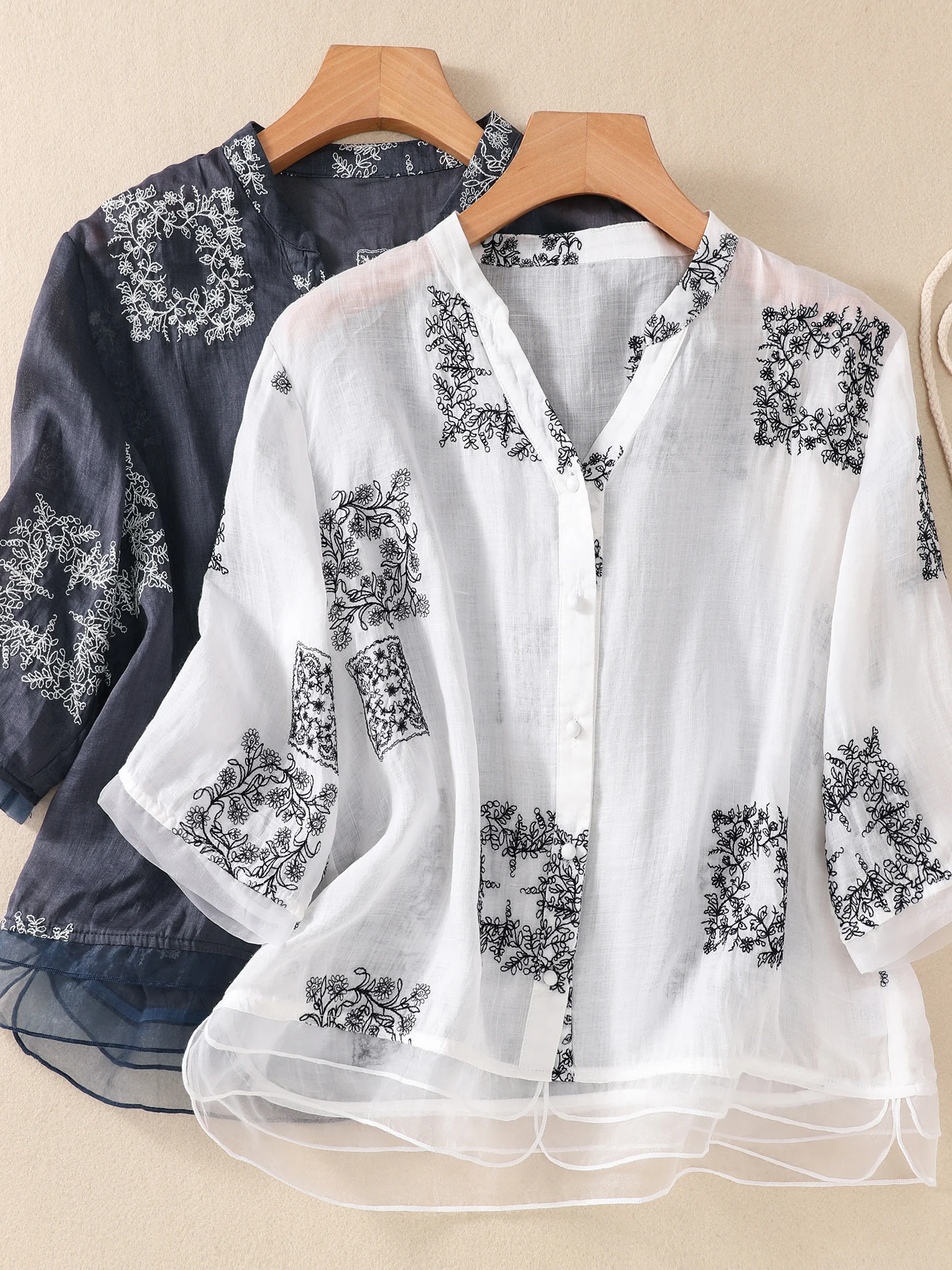 

Retro Embroidered Pure Flax Women's Shirt Summer 2026 Loose Ogees Splicing Blouse V-neck Long Sleeve Cool Feeling