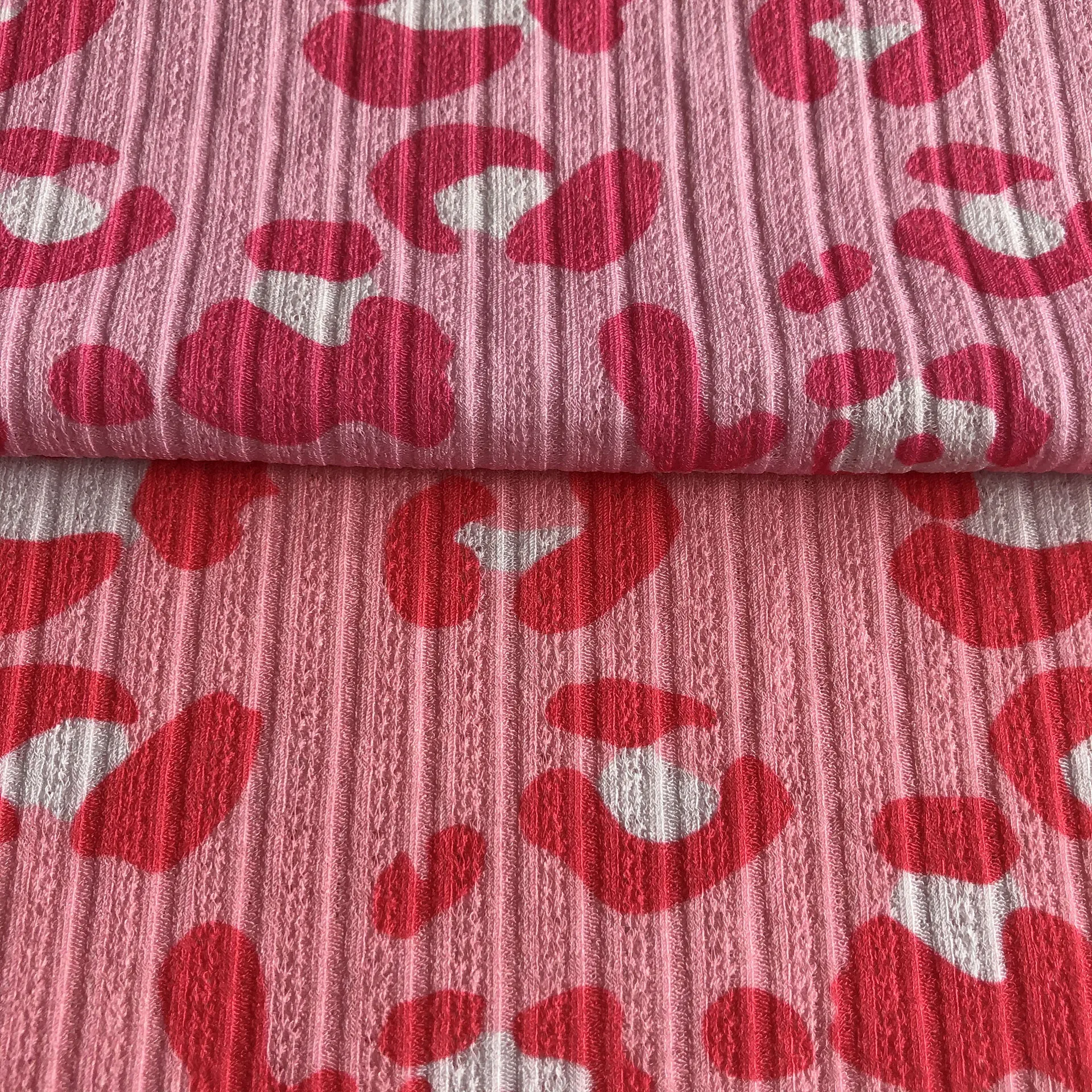 Новинка 2025 года, жаккардовая ткань с леопардовым принтом, эластичная ткань в полоску, весенне-летняя модная юбка, футболка, ткань