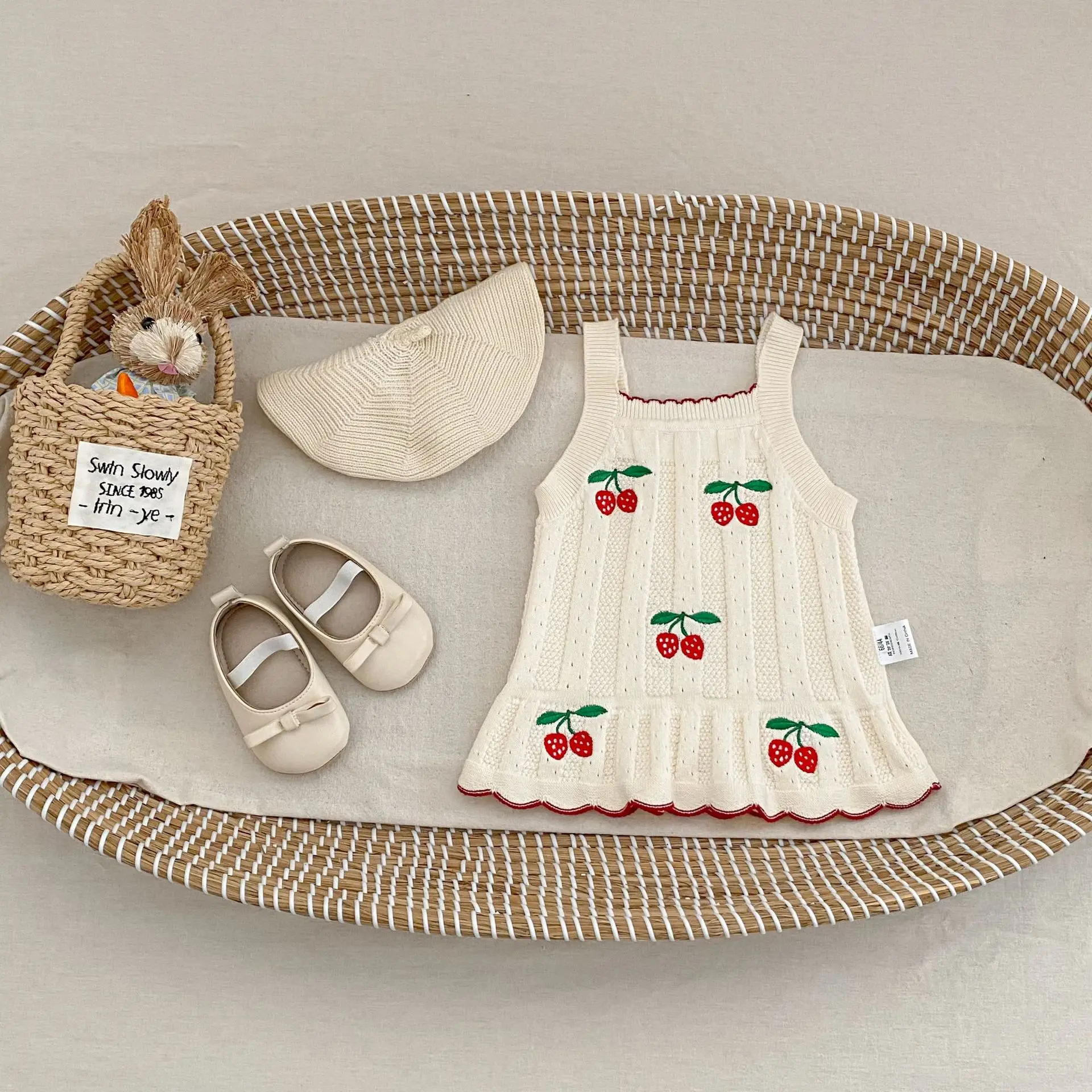 2026 Spring New Baby Girl Sleeveless Knitted Sling Sweet Infant Girls Strawberry Embroidery Strap Tops Cotton Toddler Sweater