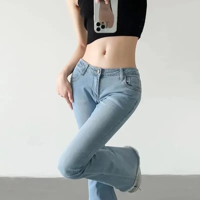 جينز نسائي كوري أنيق بخصر عالٍ متوهج جينز نسائي ضيق 2000s شرابات من قماش الدنيم Kpop هايت ستريت ريترو Y2K