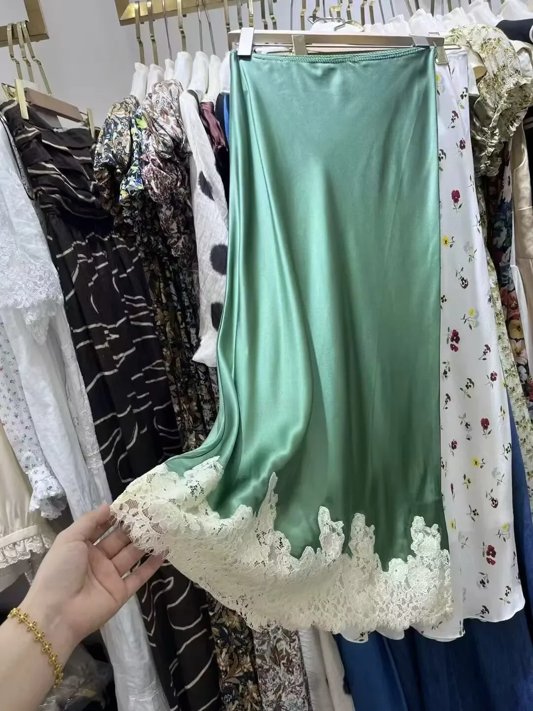 女性 100% シルクグリーンロングスカートレース刺繍パッチワークハイウエストエレガントなレディーススカート