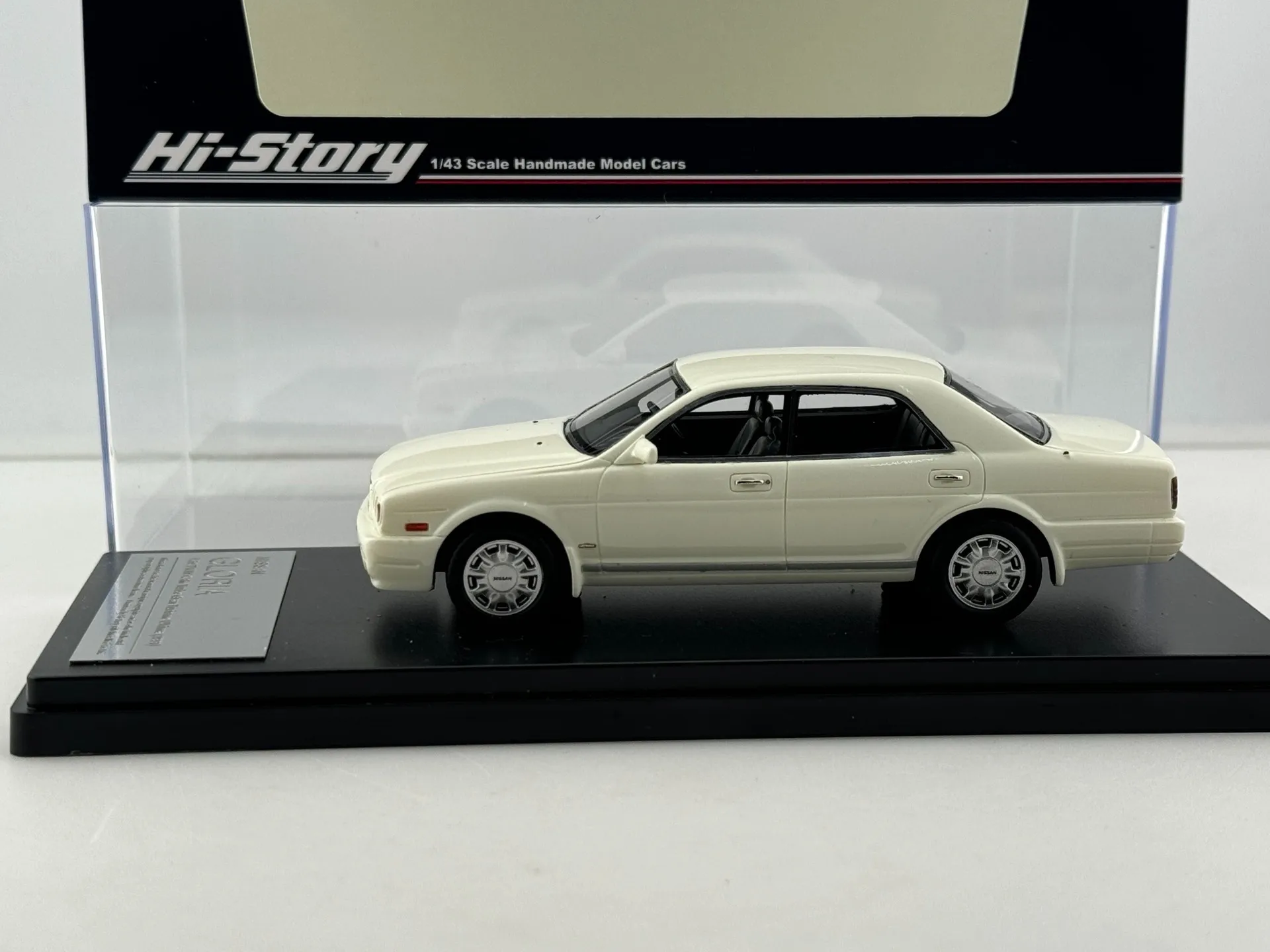 Modelo de coche de resina fundido a presión Hi Story, escala 1/43, Nissan Gloria, juguete coleccionable, regalo, adorno de exhibición de recuerdo