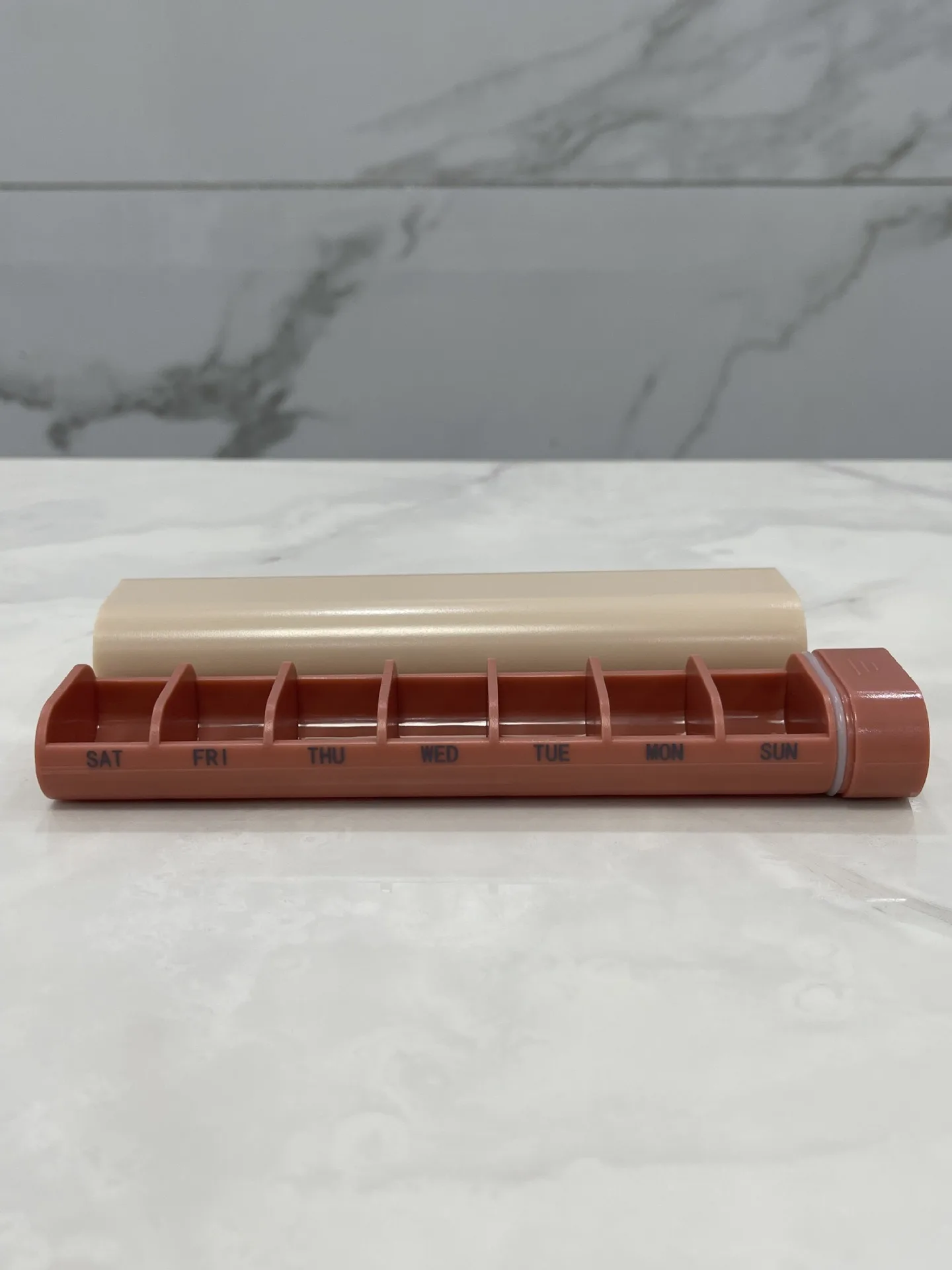 Neue Hochwertige Tragbare Pillendose 7 Tage 7 Fächer Pillenorganizer Aufbewahrungsbox Reisebehälter für Medikamente Vitamine Fischöle – Detail 9