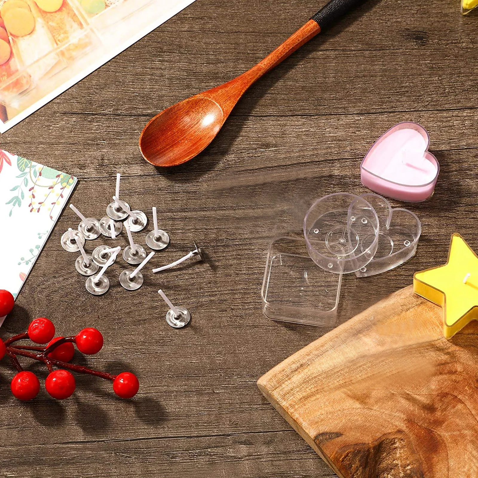 

20Pcs Tealight Holder Set High Quality Plastic Square Round Heart Design Ideal for Valentine's Day Wedding Wick