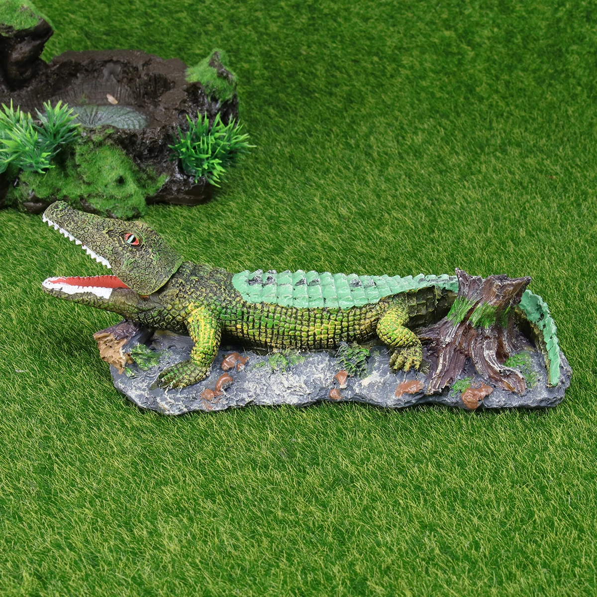

1Pcs Simulated Crocodile Aquarium Scene Decor Resin Animal Landscaping Creative Fish Tank Ornament Safe Fish Decoration Unique