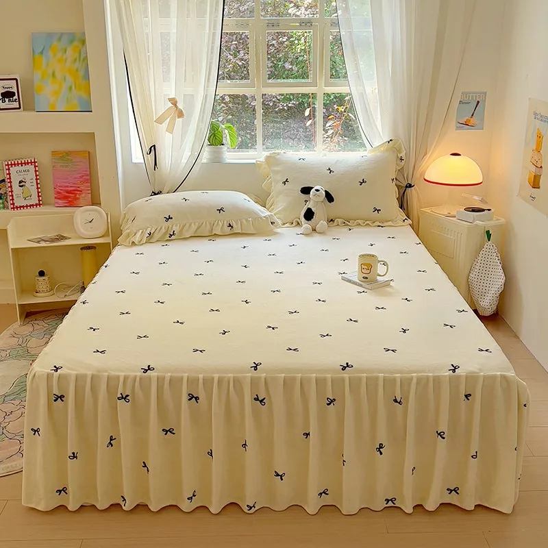 

2024 new high-gram princess wind milk fleece printed bed skirt 1 pc winter thickened warm bedspread mattress with skirt 3pcs