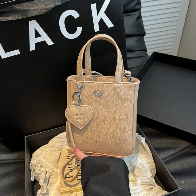 

Chic Tote Bags Handbag For Women Genuine Leather Spacious Interior Classic Look For Office Or Shopping