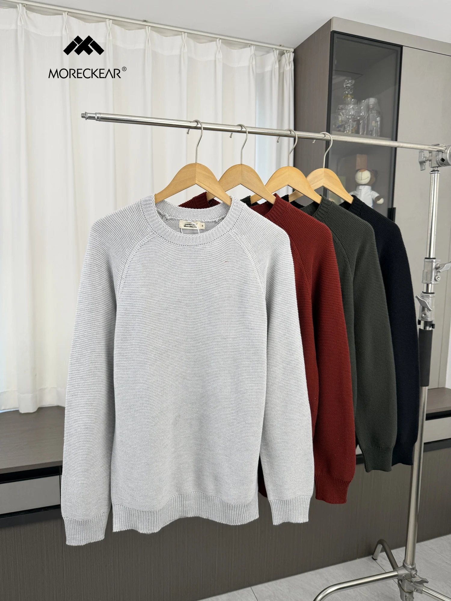 Soft Knitted Long Sleeve round Neck Sweater Thin Autumn Winter Men's Fashion Comfortable Breathable Casual Style Urban Fashion