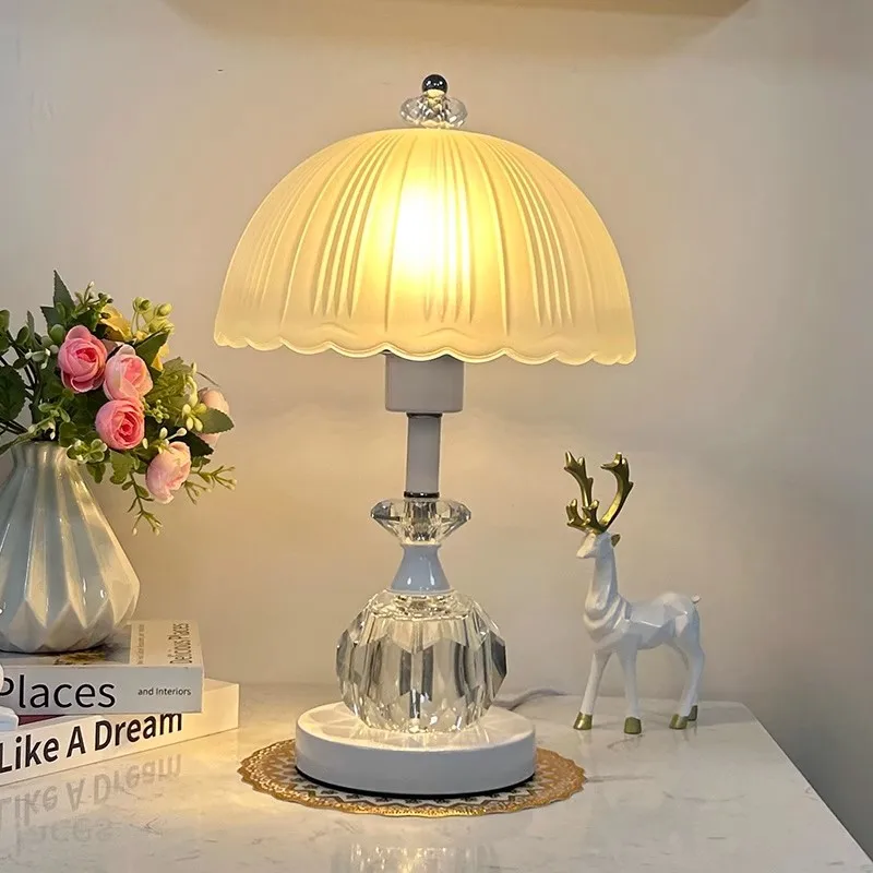 Crystal desk lamp high-end fashion simple bedroom bedside lamp light luxury versatile study wedding home