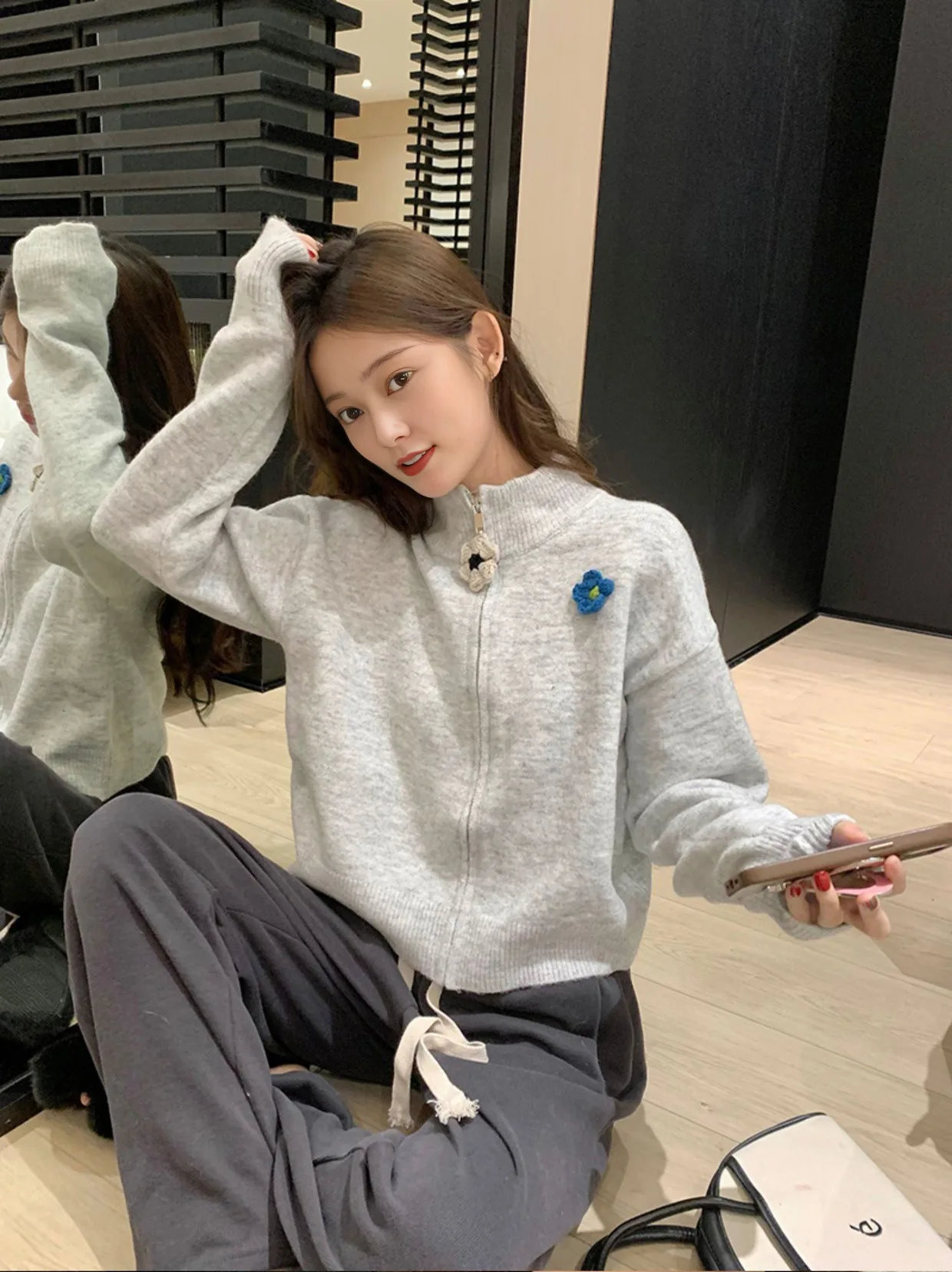 سترة متماسكة المرأة سستة سترة تقسم نصف عالية طوق لاعبا الصلبة الشارع الشهير ملابس خارجية فضفاضة عادية 2025 الخريف