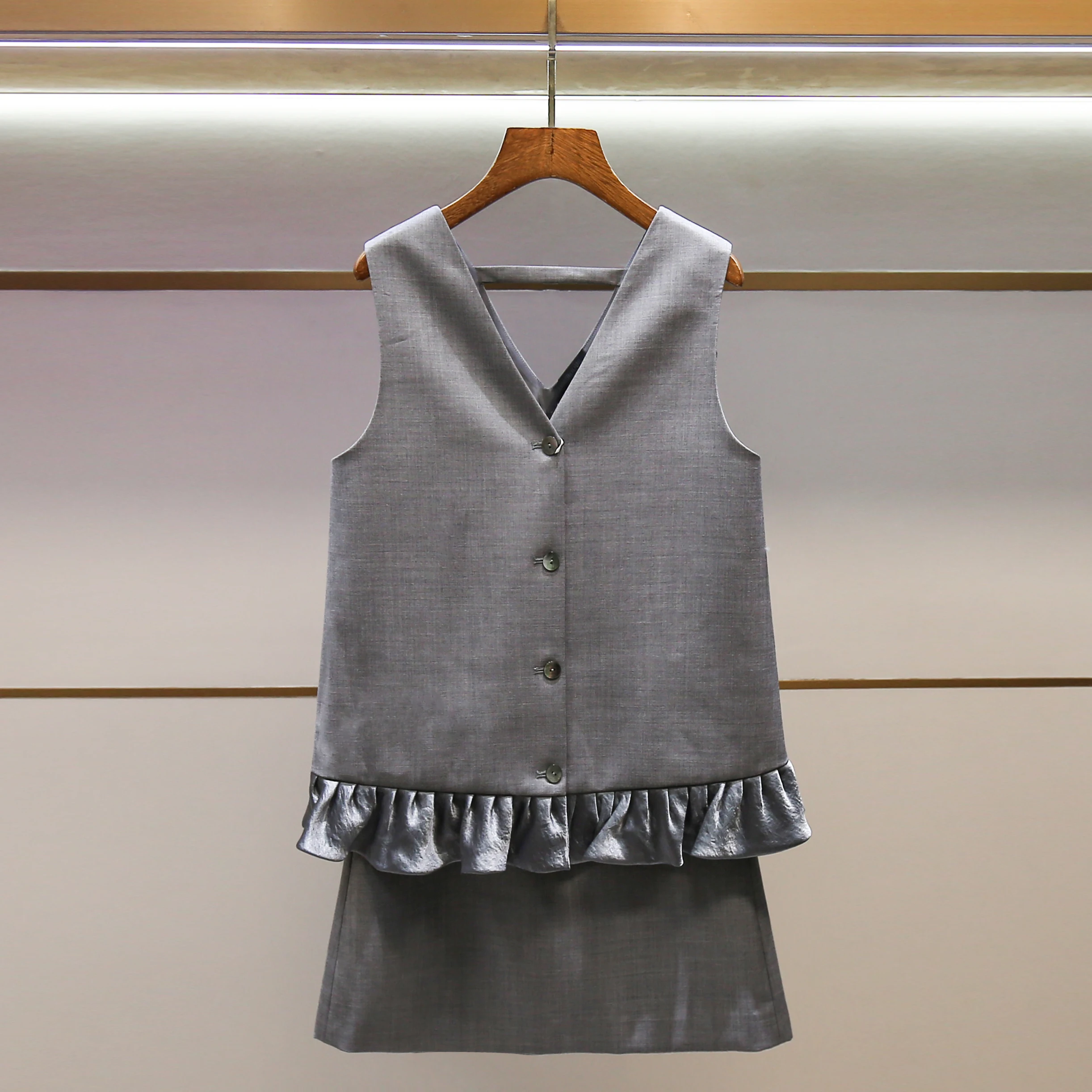 

High-End Women's Suit Vest And f Skirt Set with Lace Trim V-Ne Commuter Sle Polyester Fiber No Brand Registered Trademark