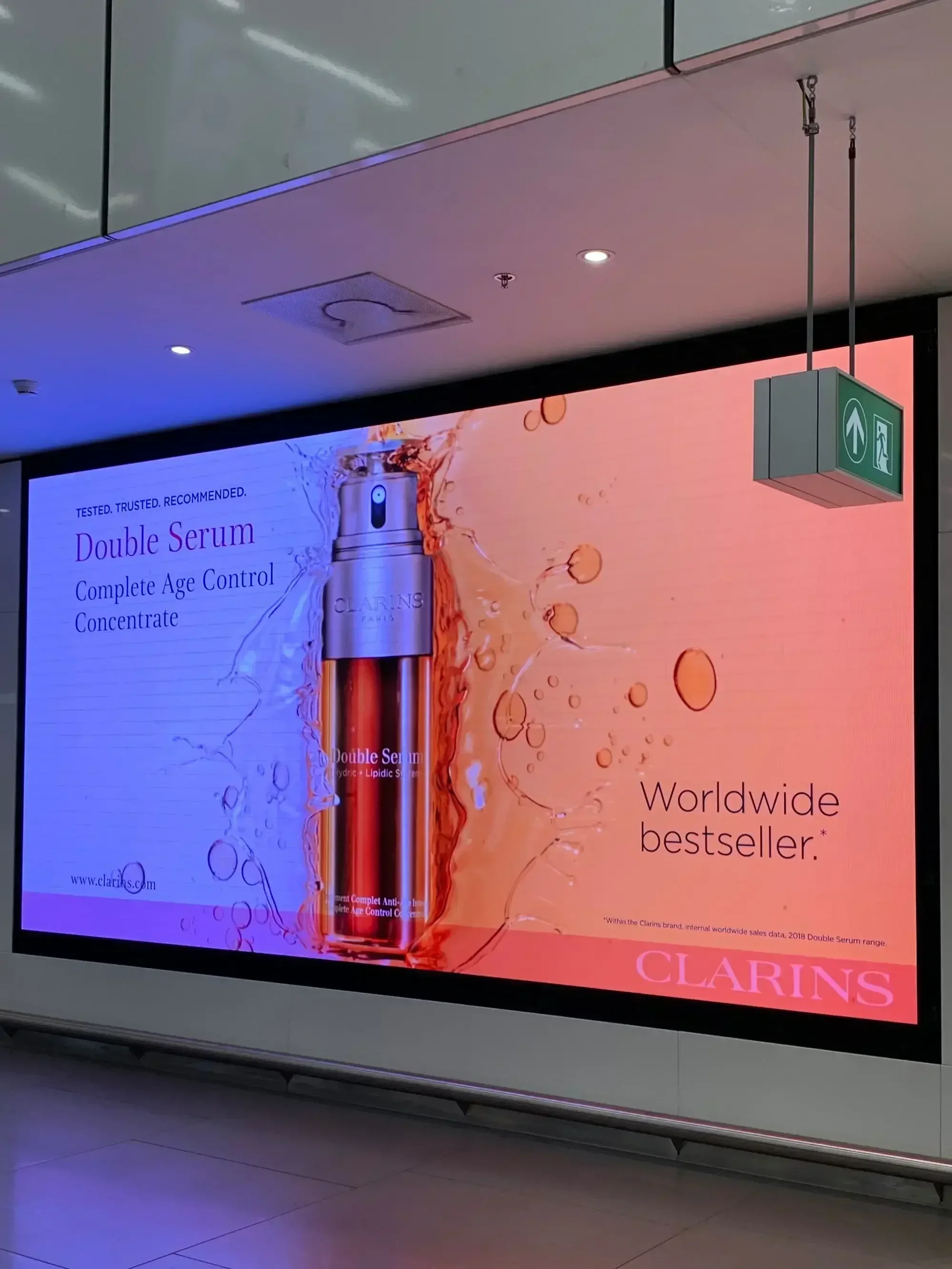 جدار LED داخلي P2.5 1.6*1.6M وP5 خارجي أمامي مفتوح 1.92*1.92M تكلفة الشحن