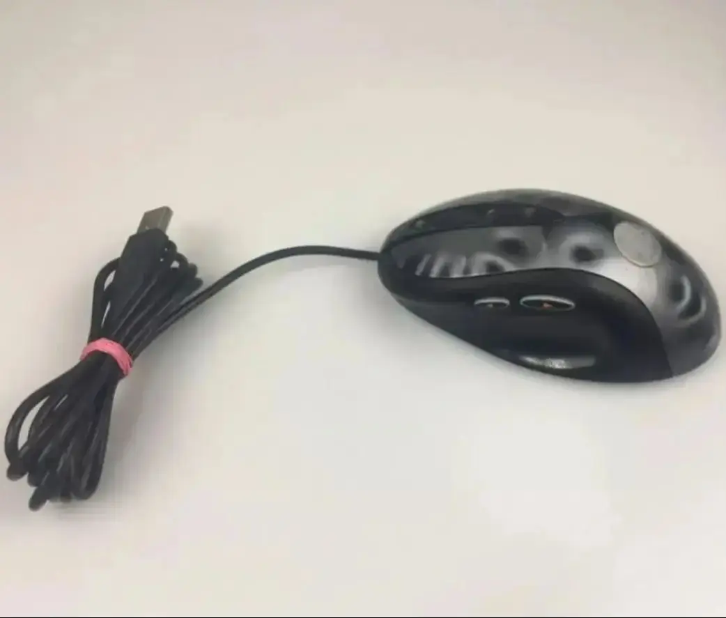 95%new for MX518 classic gaming mouse, crater cable gaming mouse eat chicken legend mouse