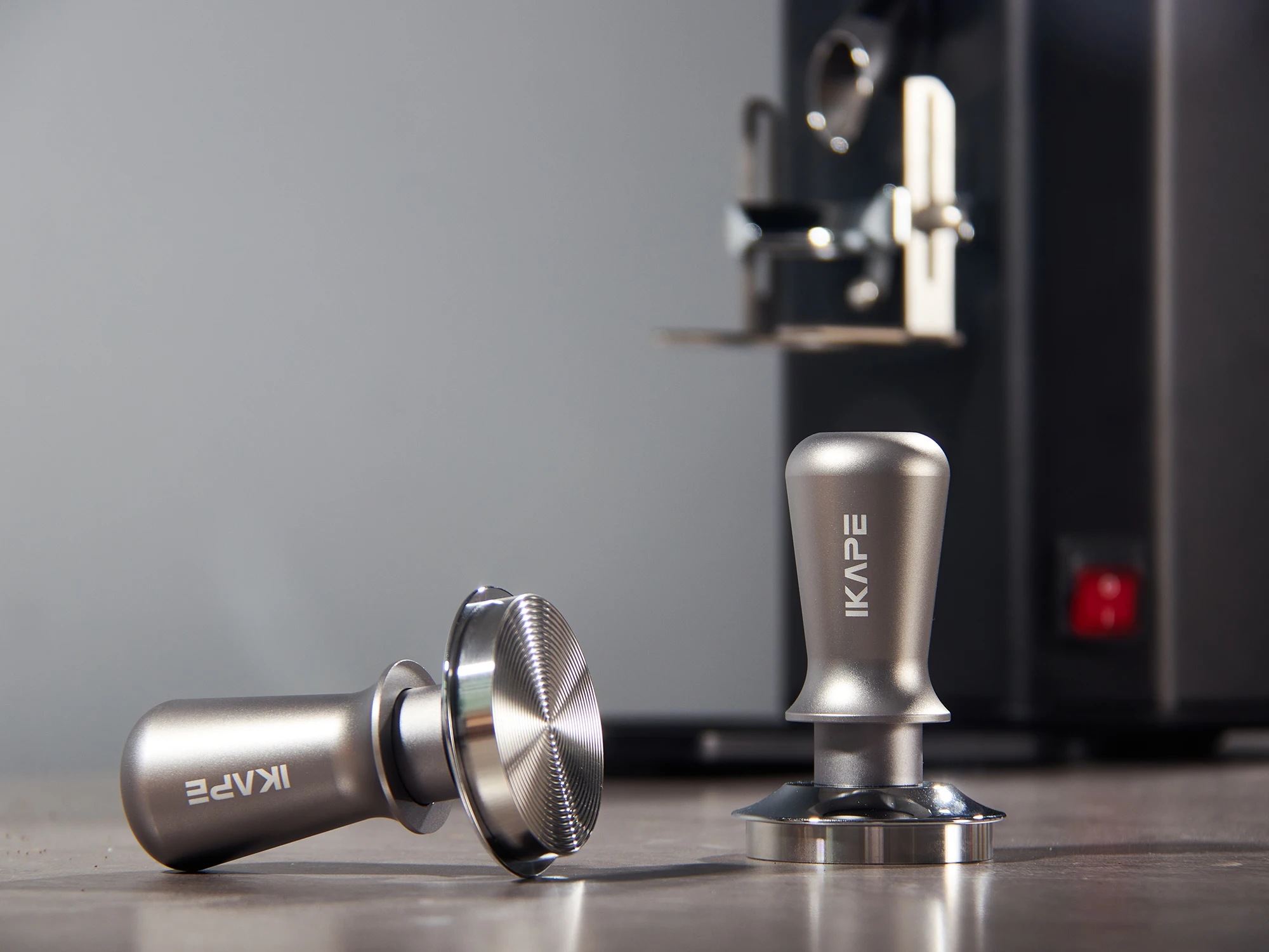 IKAPE V3 Espresso-Tamper, Premium-Barista-Kaffee-Tamper mit kalibrierter federbelasteter Basis-Tamper aus 100 % Edelstahl – Detail 4