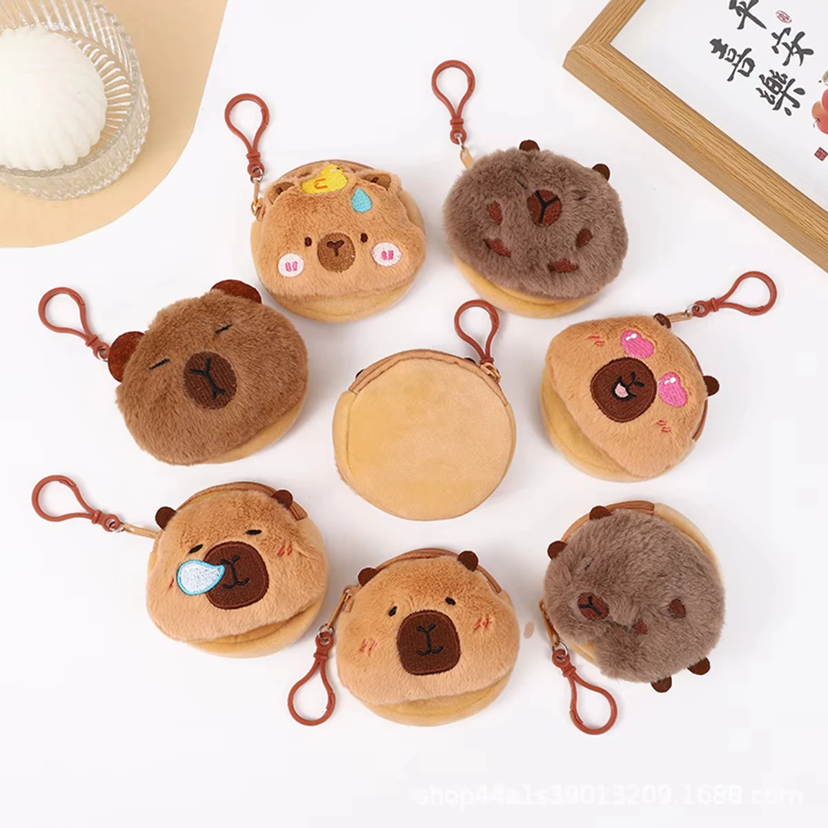 New Creative Capybara Anime Plush Coin Purse Keychain Kawaii Mini Coin Purse Keyring Cartoon Bags Key Pendant Christmas Gifts