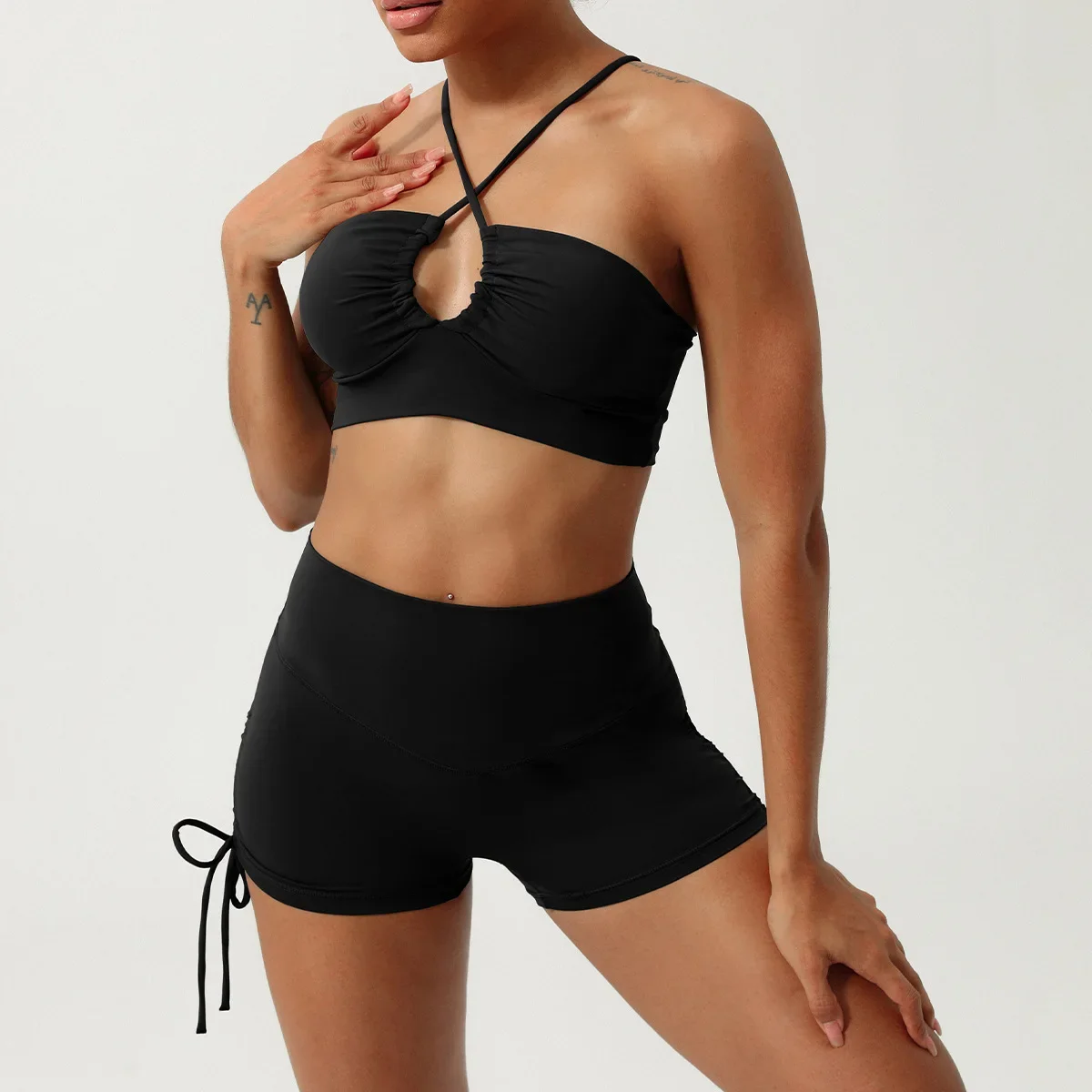 Conjunto de 2 piezas de Yoga, pantalones cortos de gimnasio, ropa de mujer, sujetadores deportivos calados, Tops de entrenamiento para mujer, ropa deportiva, pantalones cortos deportivos para Fitness, conjunto de gimnasio