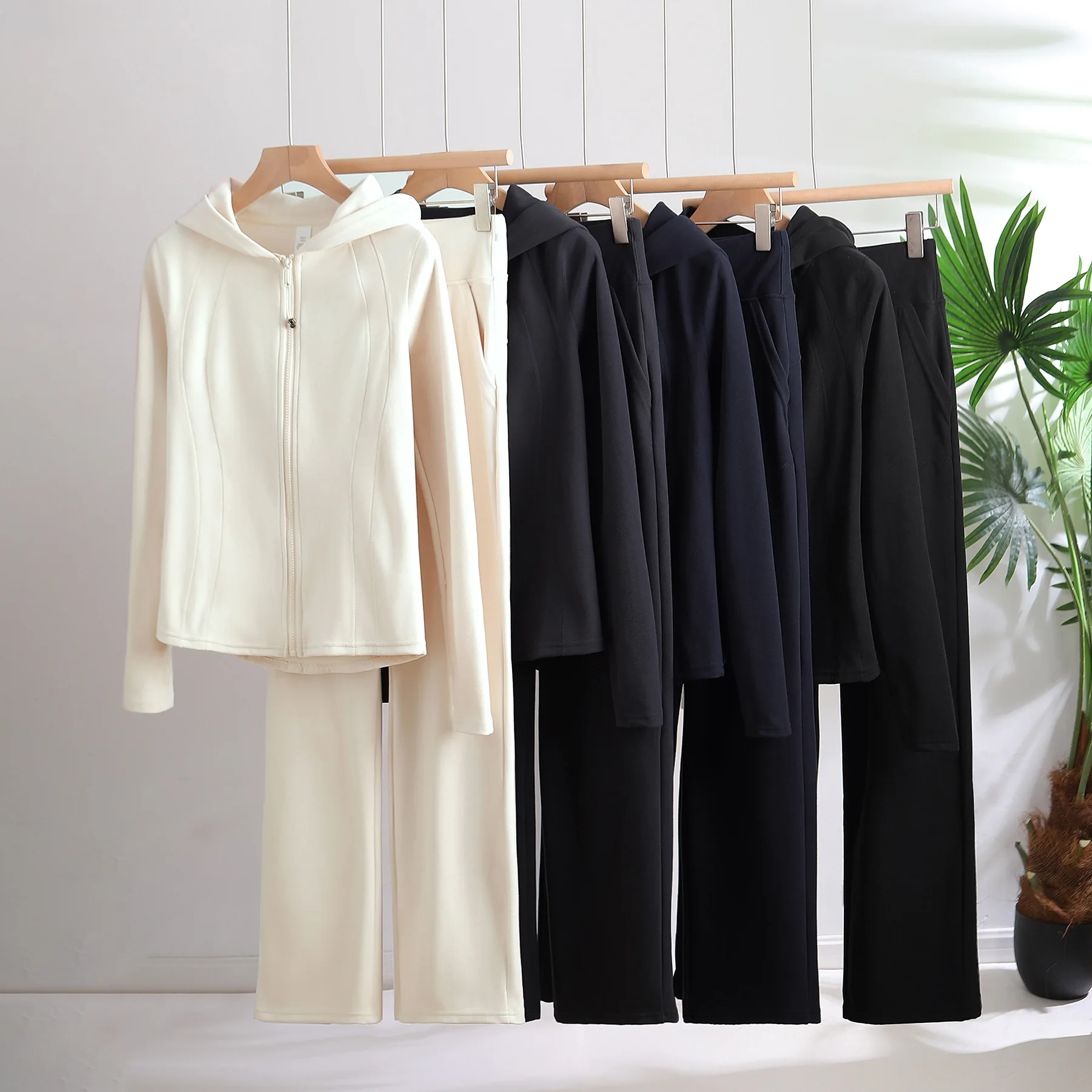 Autumn and Winter Windproof Casual Yoga Suit Women's Hooded Wide-leg Pants Suit