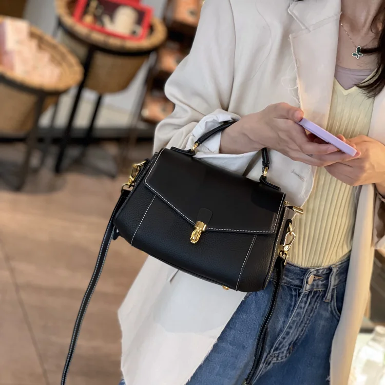 

Women's Natural Cow Leather Shoulder Bags Female High Quality Exquisite Crossbody Bag Ladies Fashion First Layer Cowhide Handbag