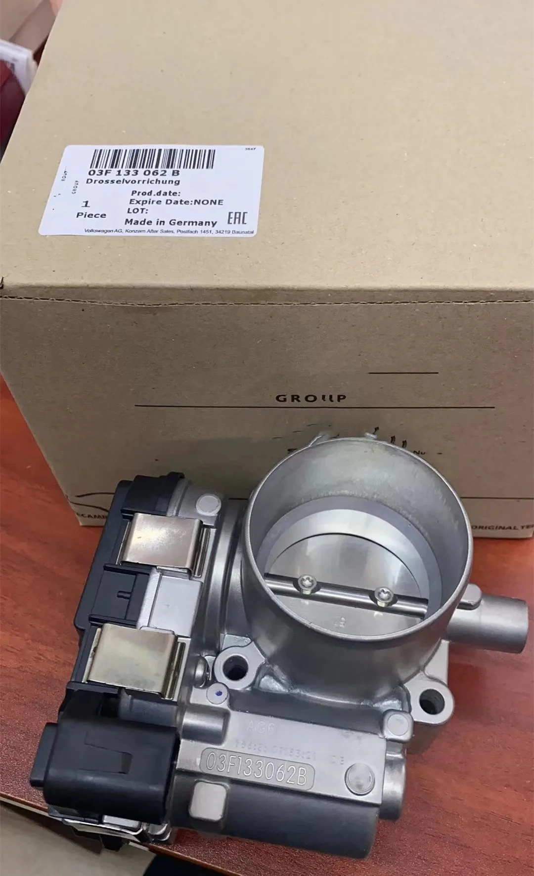 Boîtier de papillon d'accélérateur fabriqué en Allemagne avec actionneur électronique 03F133062B V10810086 pour VW Jetta 1.4 13-16