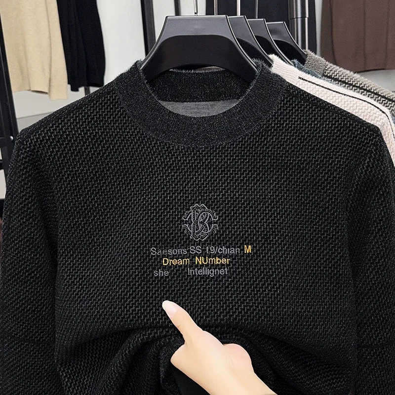 

2025 Winter New Ferret Fleece Warm Sweater Men's Round Neck Integrated Fleece and Thick Embroidery Casual New Base Sweater