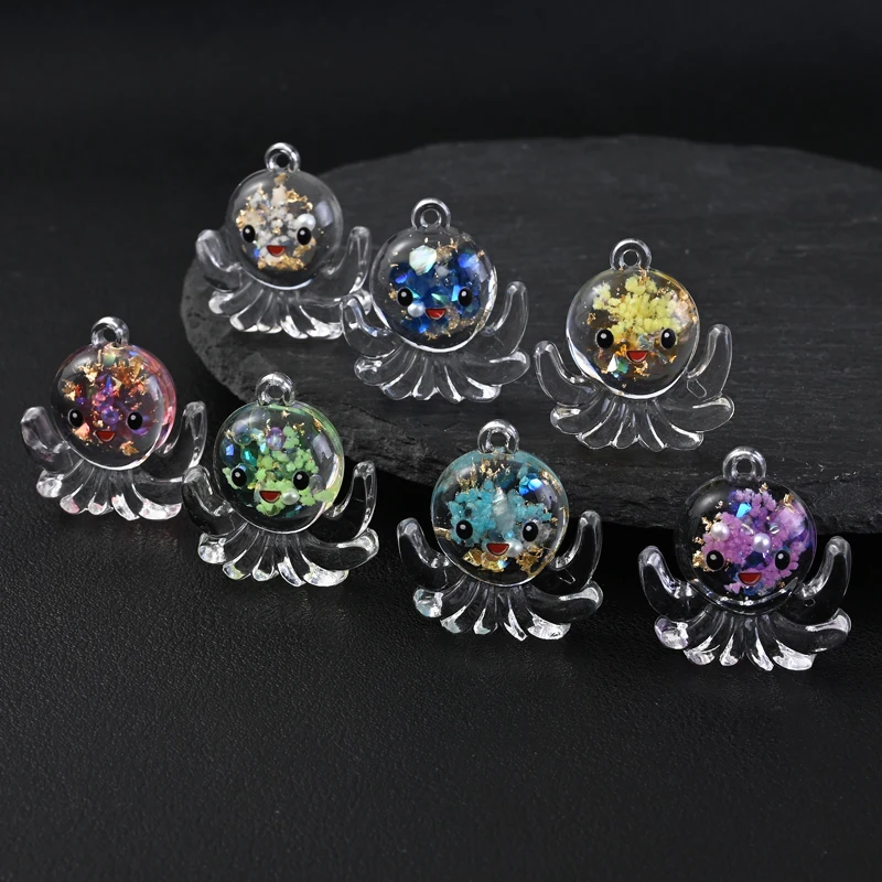 10Pcs Cute Luminous Clear Cartoon Kawii Octopuses Squid Sea Animal Glowing Resin Charms pendenti per gioielli che fanno orecchino