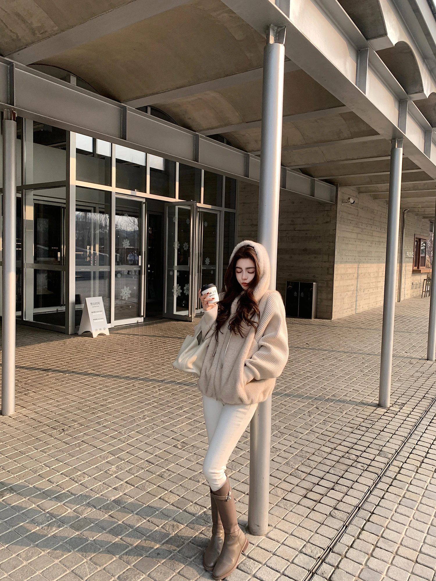 

Женская зимняя куртка свободного кроя из трикотажа с имитацией меха, уютная, теплая, в клетку, с эффектом меха, для женщин