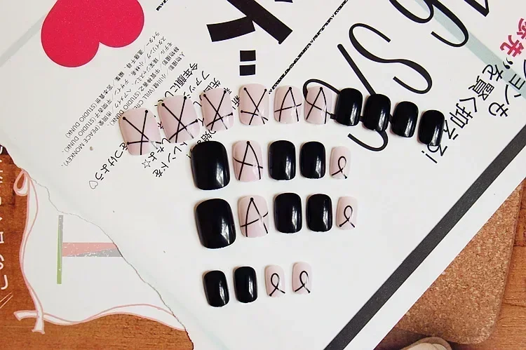 24Pcs/Box Fake Nails Press On  Heart False   Nail Tips Sticker Nail Set   Nail Art