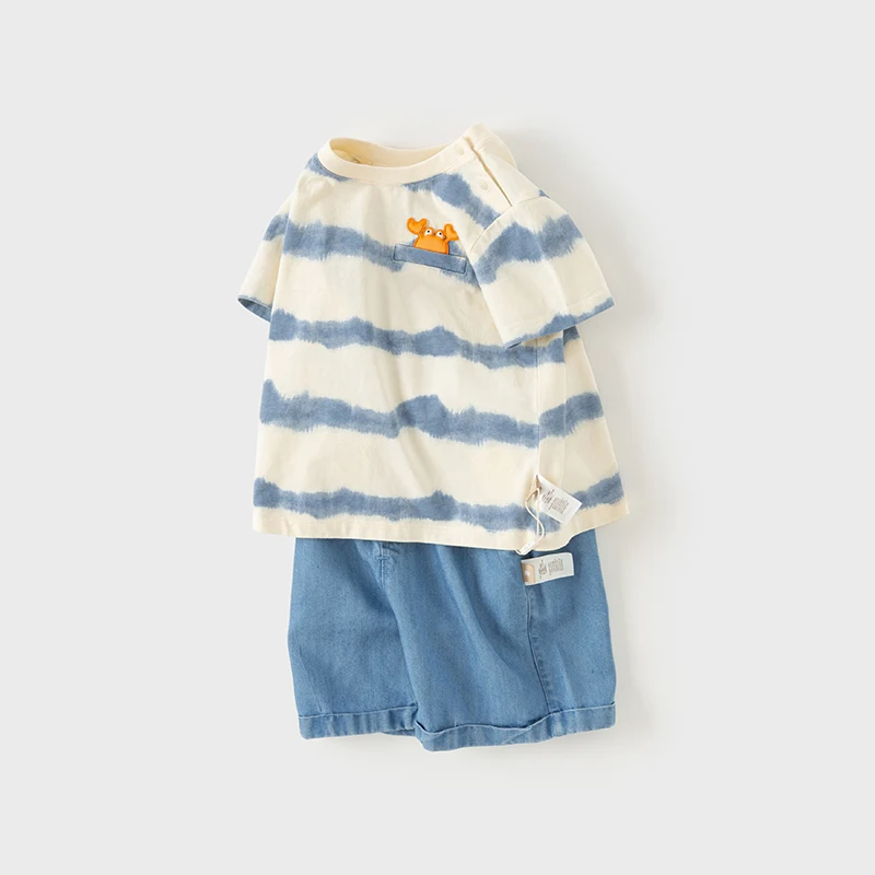 Dave Bella Boy's Suit 2024 New Summer Clothes Children Short-Sleeved T-shirt Shorts Baby Two-Piece Set Casual Seaside DB2240123