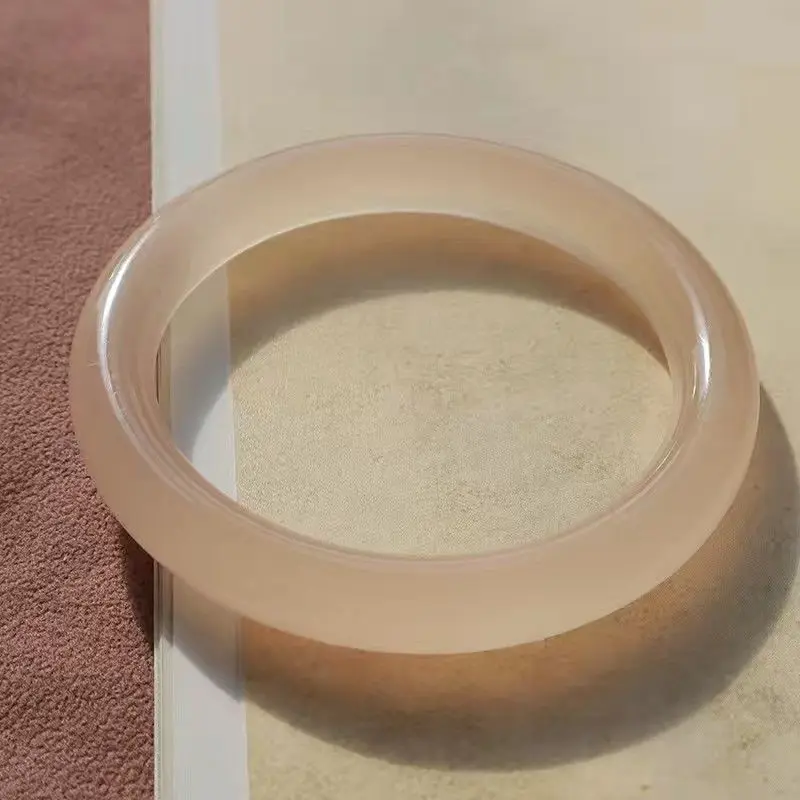 Exquisite and fashionable lotus root pink bracelet, versatile warm jade bracelet