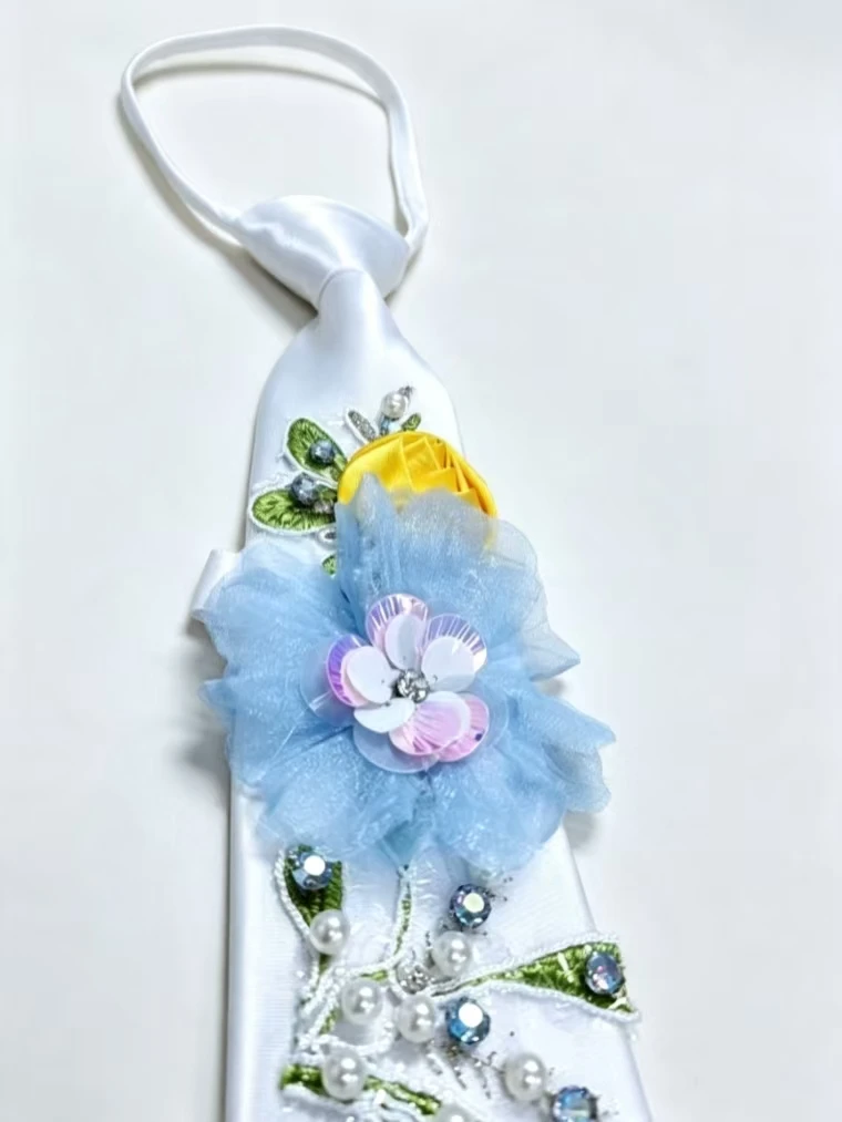 Unique Design 3D Flowers Stitch Adjustable Tie and Tie, Suitable for Girls and Ladies Dating and Shirts for Parties
