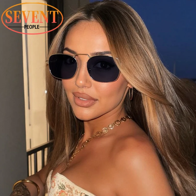 إطار صغير مستطيل النظارات الشمسية النساء 2026 العلامة التجارية الفاخرة خمر ساحة فاسق نظارات شمسية للسيدات في الهواء الطلق نظارات ظلال UV400