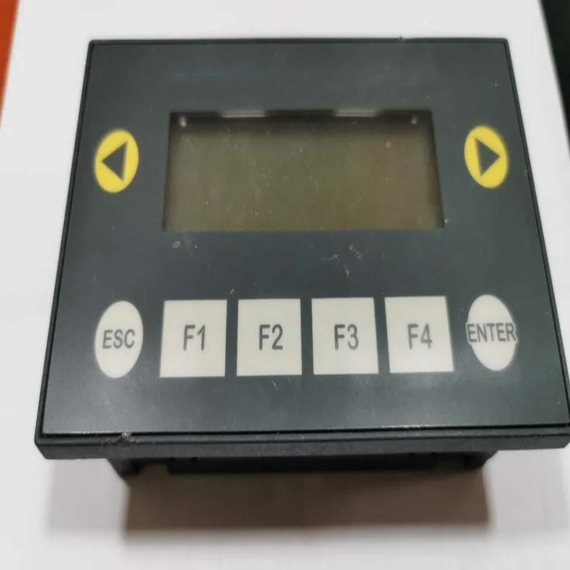 Schermo di testo in buone condizioni XBTN400 Disponibile