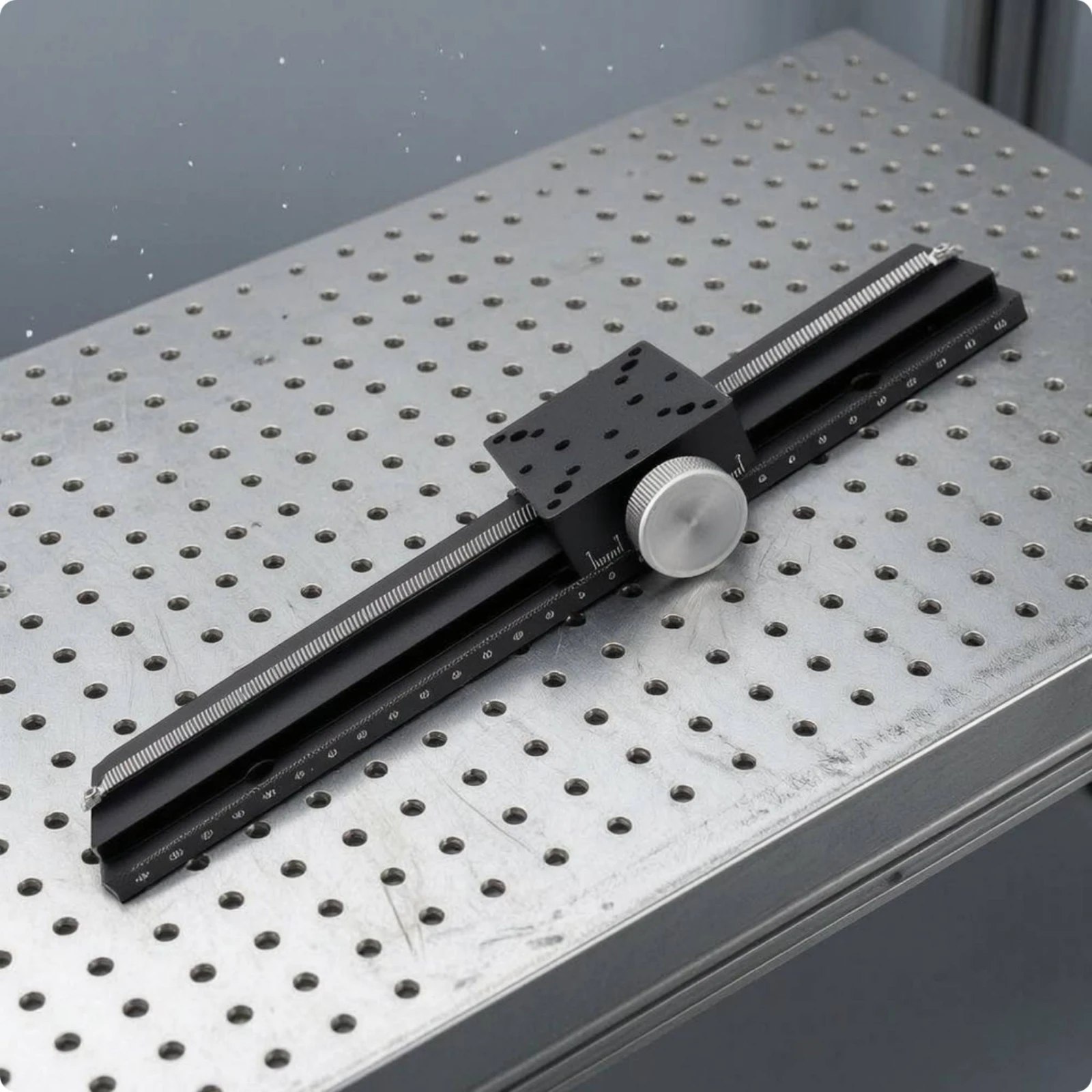 

X-Axis Translation Stage Engraved Scale Manual Translation Stage Positioning Slide Table Threaded Mounting Holes for Laboratory