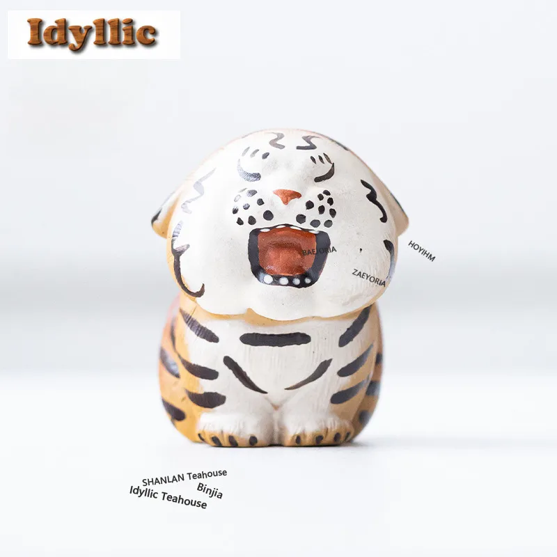 Cute Tiger Tea Pet Handmade Fish Tank Landscaping Tea Figurine Play Toys Tea Statue Ornaments Can Be Raised Teaset Collection