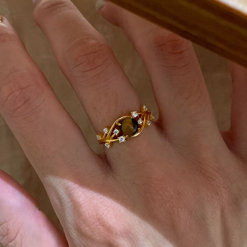 Classic design inlaid diamonds vine tiger eye stone rings for women exquisite retro brown ring adjustable banquet jewelry gift