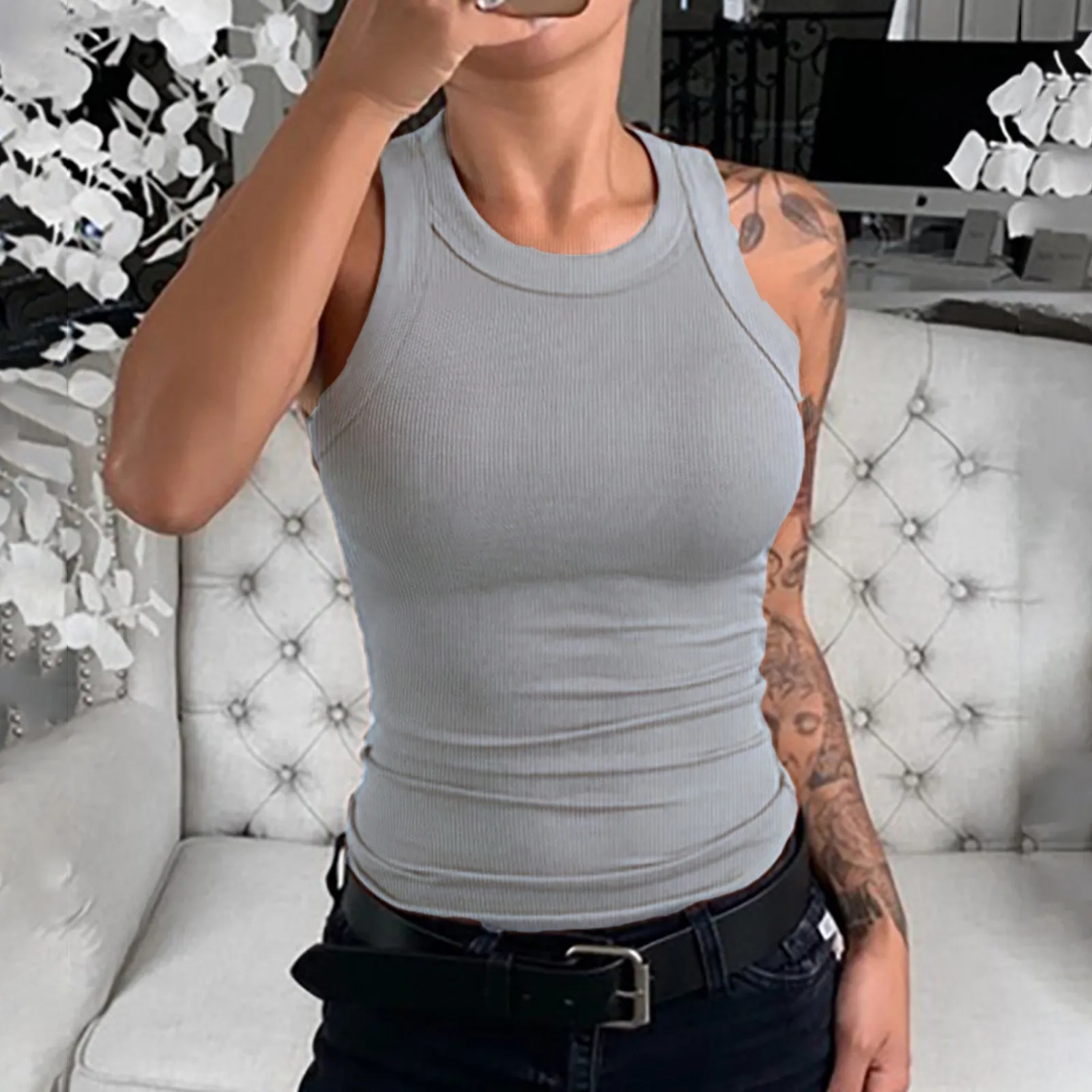 2025 Summer New Tank Top Women's Solid Round Neck Ribbed Tank Top Simple Camisole Women Summer Basic Elastic White Tank Top