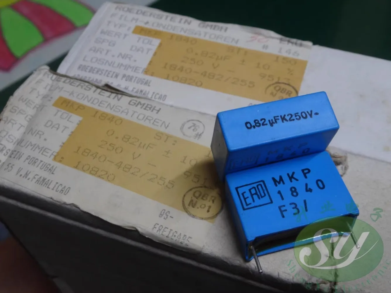 

5PCS ERO MKP1840 0.82uf/250v 820nf u82 824 New film capacitor 22MM