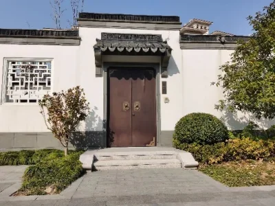 

Комплект из 4 колес и шин для радиоуправляемых краулеров 1/10, прочные высокопроизводительные запасные части, аксессуары для радиоуправляемых машин, совместимые с 90046 TRX4