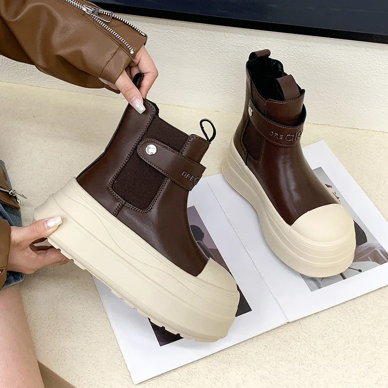 

European Thick-Soled Height-Increasing Leather Boots for Petite Women Fleece-Lined Warm Casual Short Boots Trendy