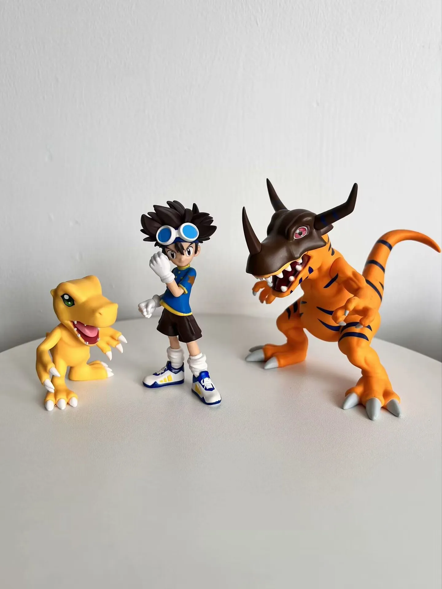 

3pcs/set Japan Anime Digital Monster Greymon & Taichi Yagami Agumon Figure Toys