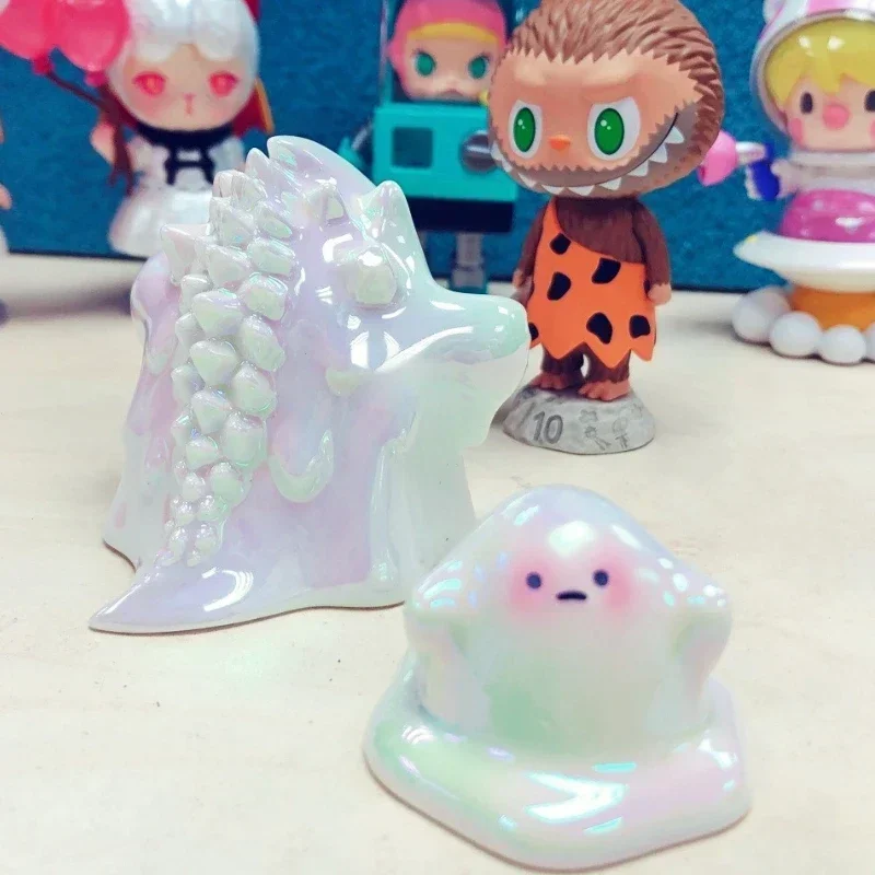 

Pink Yuki Sakura Skeleton Star Ghost 10th Anniversary Figurine Toys Fantasy Dinosaur Figure White Color Cute Toy