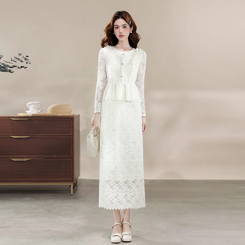 

2026 Французский модный легкий роскошный элегантный комплект из двух предметов, женские кружевные топы с длинными рукавами + вязаная длинная юбка, повседневный комплект на высоком каблуке