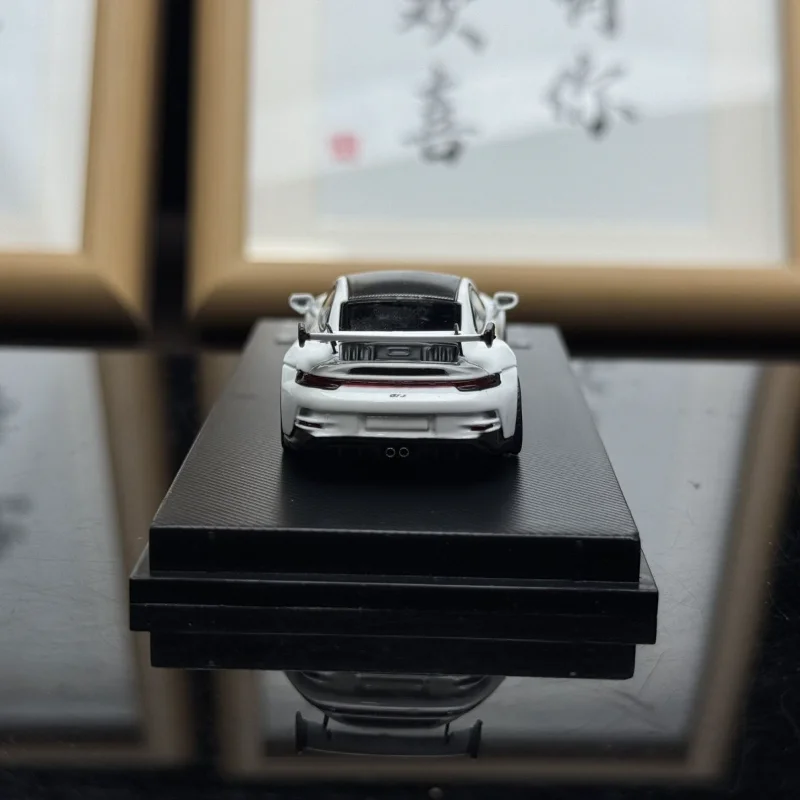 Diecast JY 1:64 Scale Porsche 911 GT3 Luminous Blue-green Alloy Car Model Collectible Toy Gift Souvenir Display Ornament